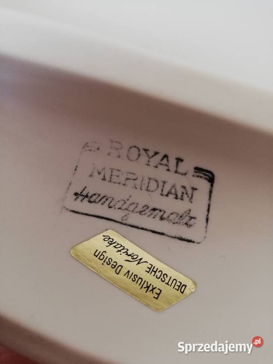 Figurka sygnowana Royal ręcznie malowana Ropa