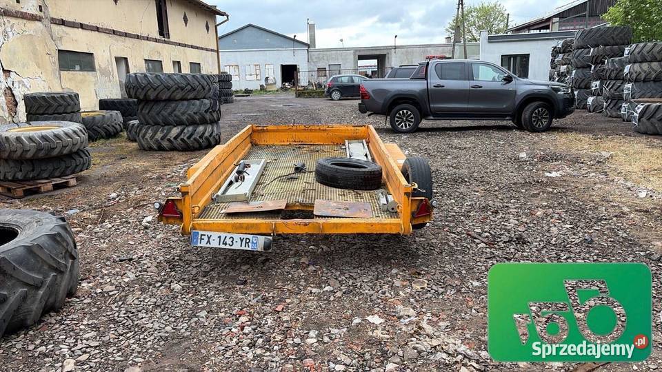 Przyczepa do przewozu sprzętu budowlanego
