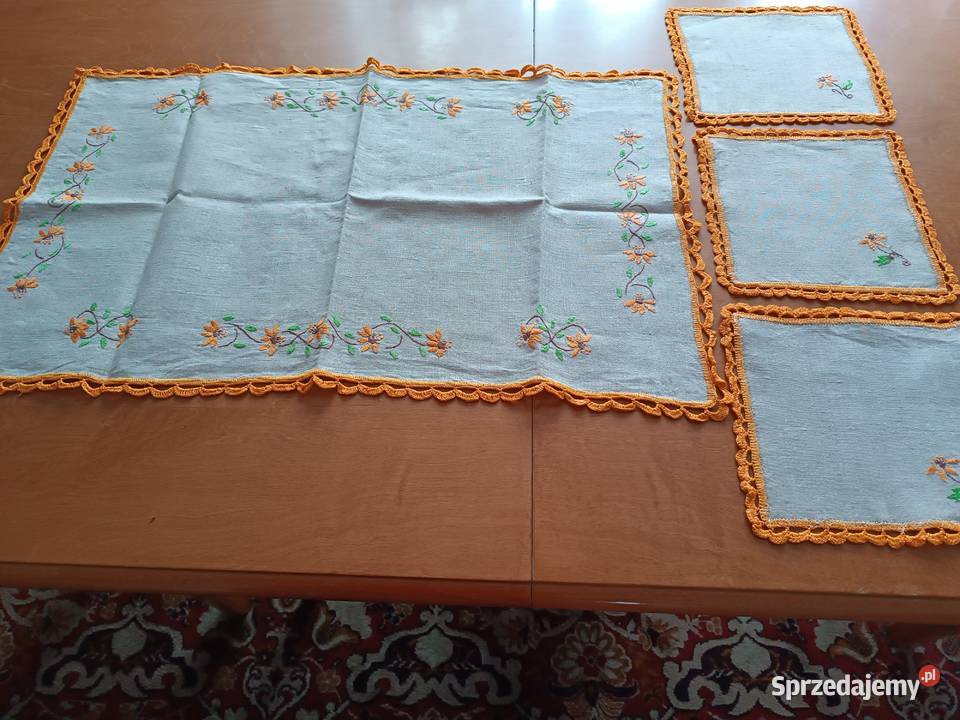 Bieżnik i 3 serwetki opolskie Łąki Kozielskie