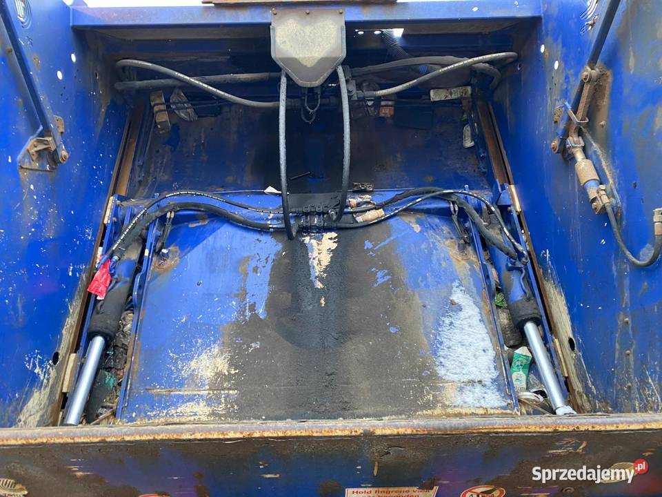 Mercedes Econic śmieciarka ZOELLEREKOPRES 12m3 niebieski Nowiny