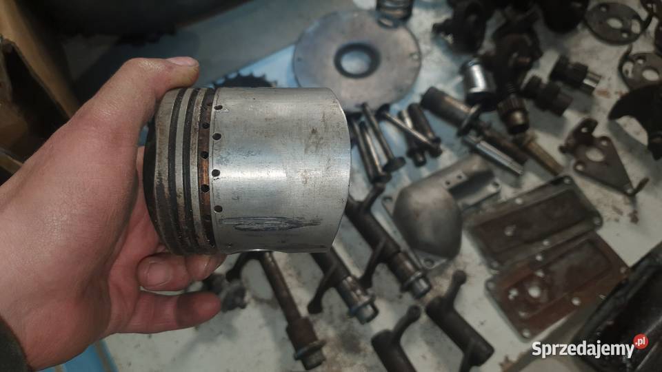 Junak m10 tłok na 4 szlif org prl 7600mm używany dolnośląskie Dobrzejów