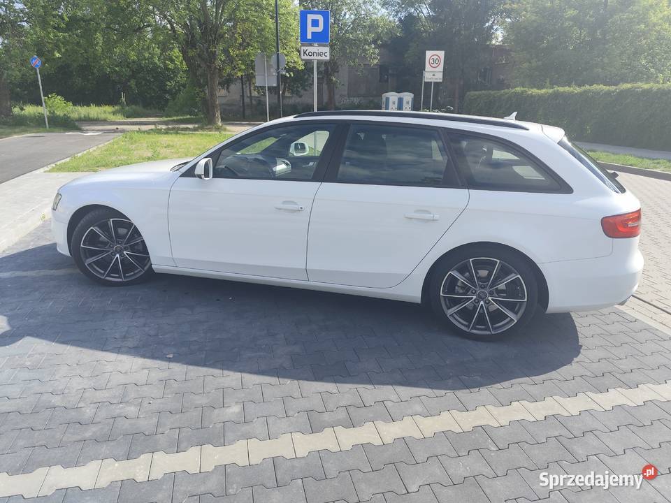 Audi A4b8 avant 2012r 245km Góra Kalwaria
