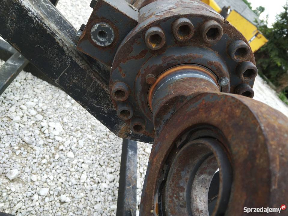 Siłownik Volvo EC 180 210 220 230 240 140 145 Kielce