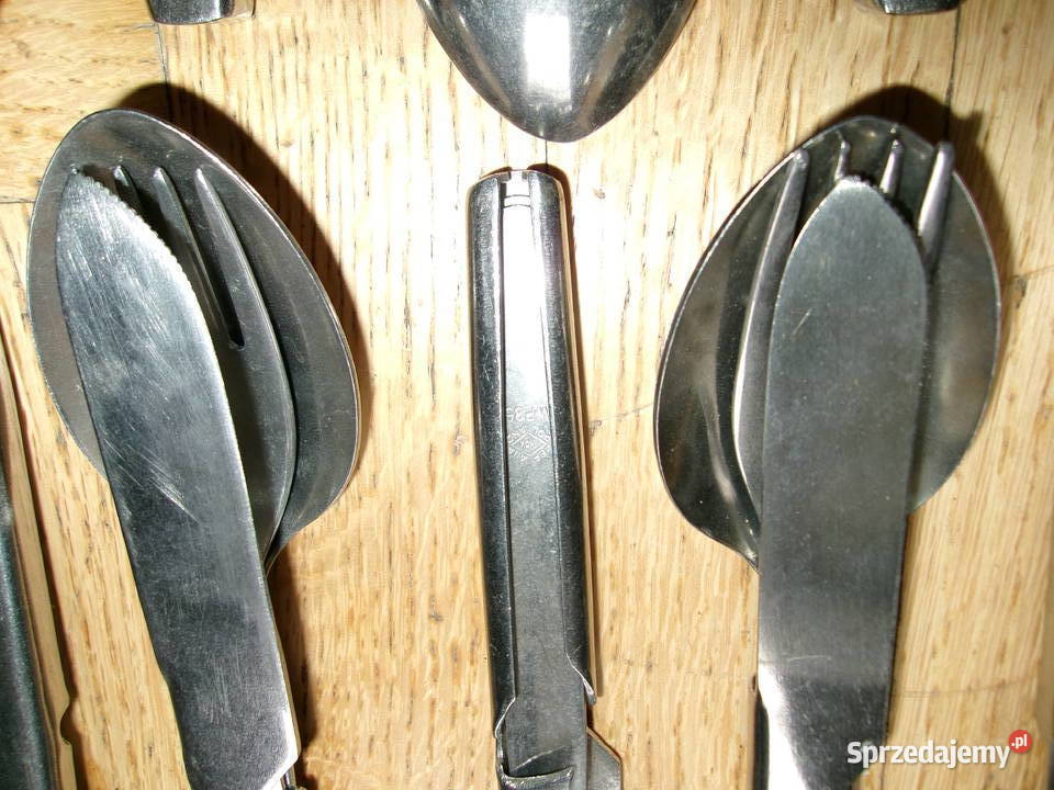 Niezbędnik wojskowy stalowy trzy częściowy z PRL Legionowo