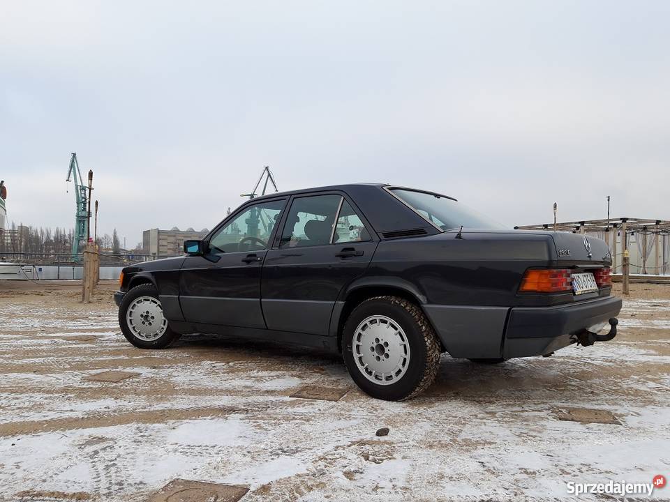 Mercedes 190 W201 20 Benzyna Zarejestrowany w Polsce Straszyn