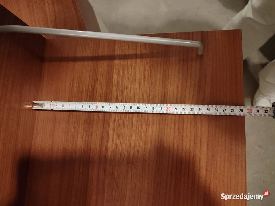 2 półki ścienne w kolorze cieplego drewna Półki