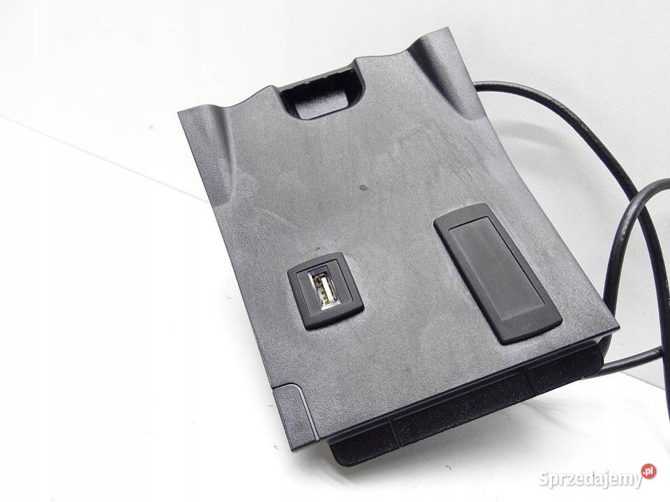 GNIAZDO WEJŚCIE USB MERCEDES W246 BKLASA sprzedam
