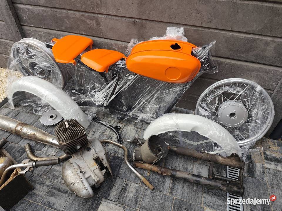 Wsk 125 do złożenia pomalowana sprzedam