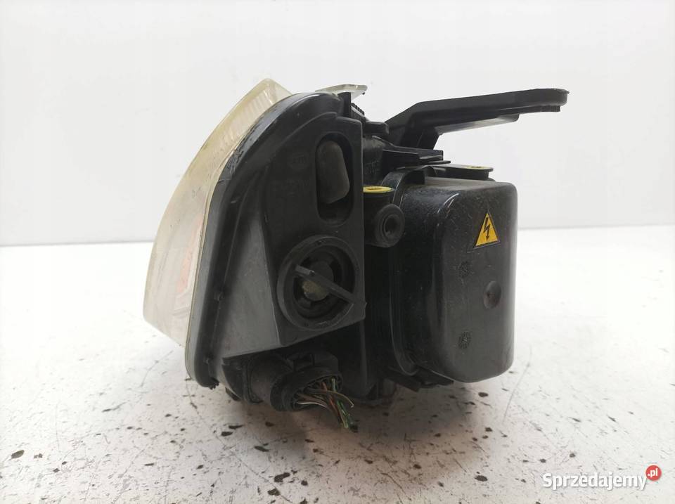 LAMPA PRZÓD LEWA XENON Ford C I 20032010