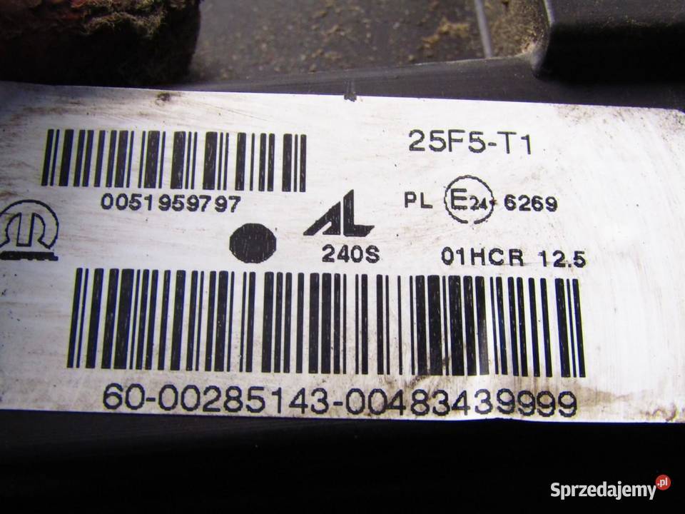 LAMPA PRZEDNIA PRAWY PRZÓD JEEP RENEGADE