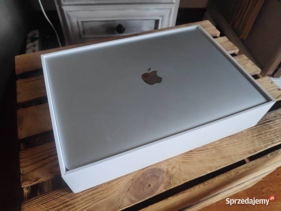 Macbook 13 8Gb256Gb z 2020 w świetnym stanie Kraków