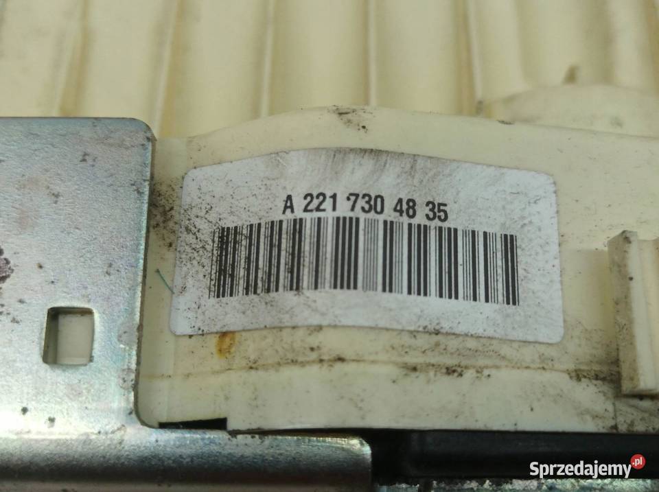 ZAMEK DRZWI TYŁ PRAWY A2217304835 MercedesBenz