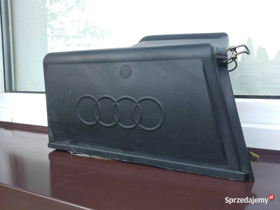 Audi 80 B4 obudowa pokrywa akumulatora oryginał osobowe Sieradz