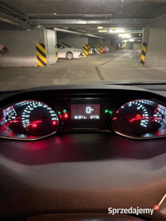 Peugeot 308 T9 15 z 2019 roku nowy silnik Warszawa