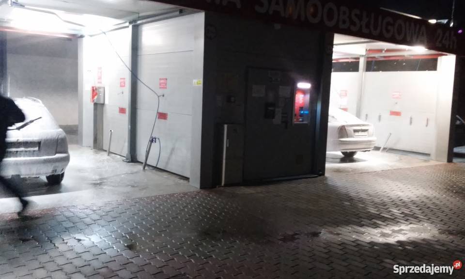 Myjnia bezdotykowa piana XXL Mycie i sprzątanie pojazdów Wrocław usługa