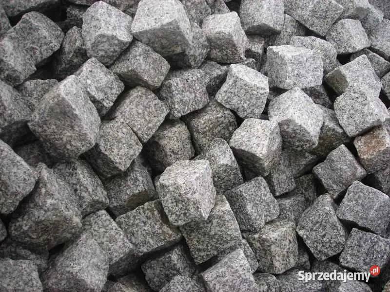 Kostka granitowa w rozmiarach 46 911 1517