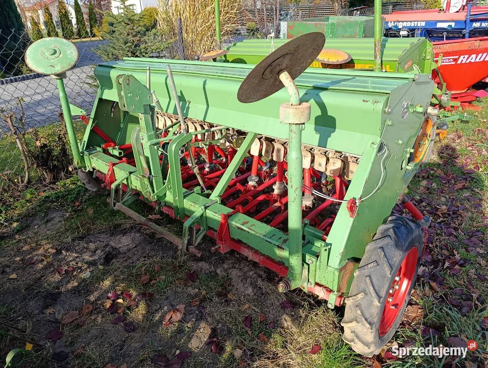 Siewnik zbożowy hassia du100 nieuszkodzony mazowieckie Borki sprzedam