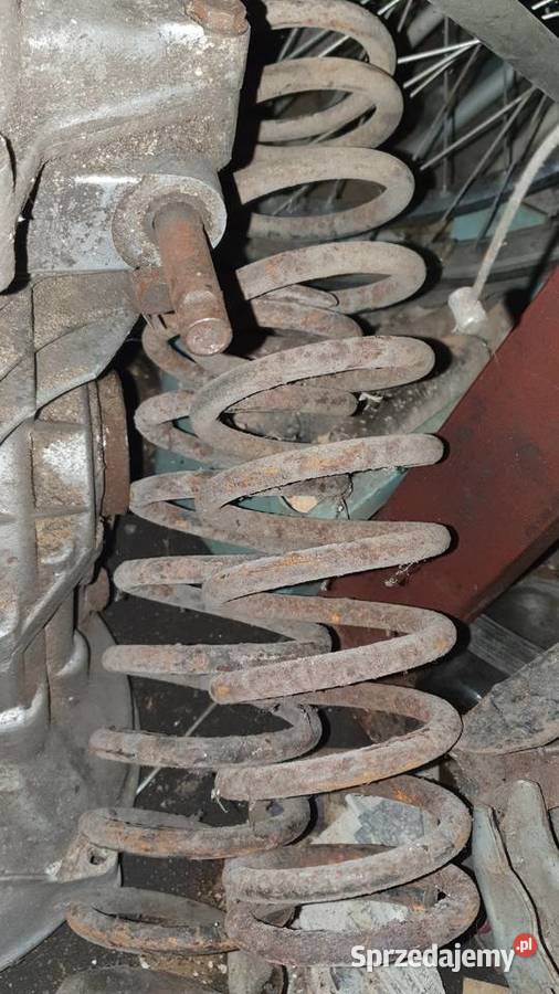 Sprężyny zawieszenia samochodowe Rok produkcji 1986 Warszawa