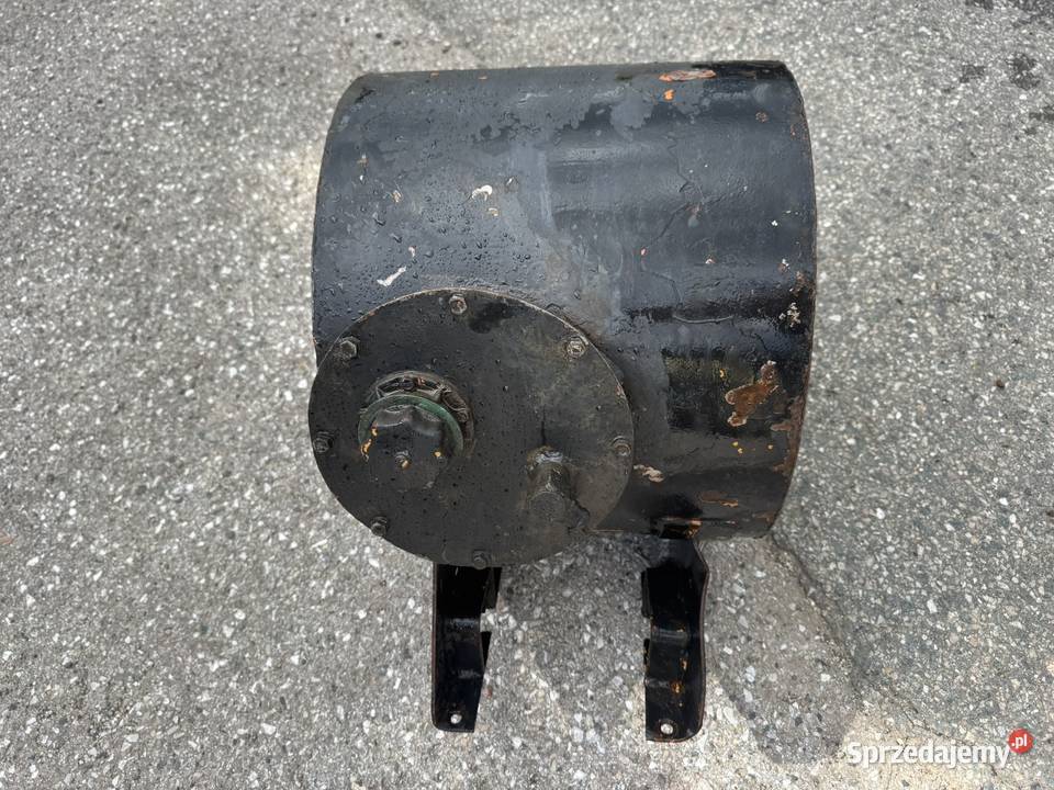 Zbiornik oleju hydraulicznego z filtrem 70 sprzedam