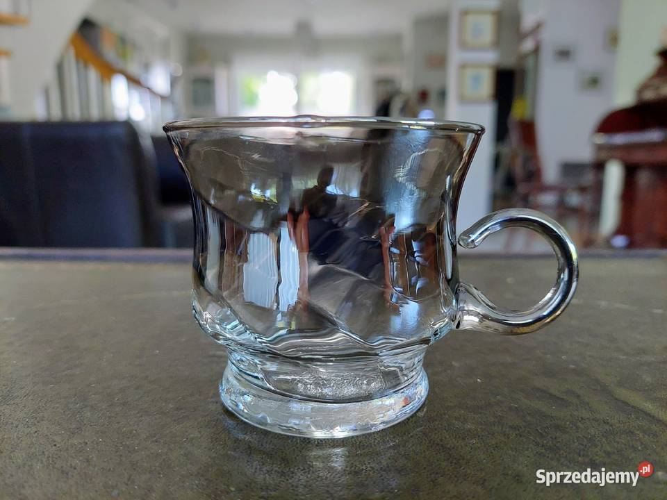 Filiżanki szklane z Huty Laura PRL 6 sztuk Pozostałe Józefów