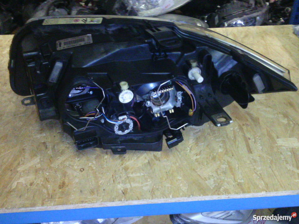 BMW E87 1 XENON NIESKRĘTNY Oświetlenie Poznań