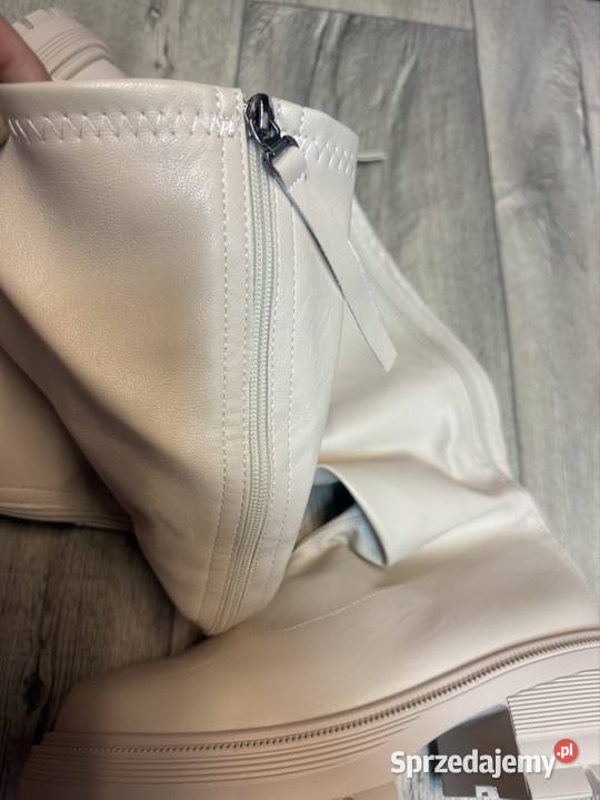 4041 Traperowe kozaki na platformie na szeroką Kraków