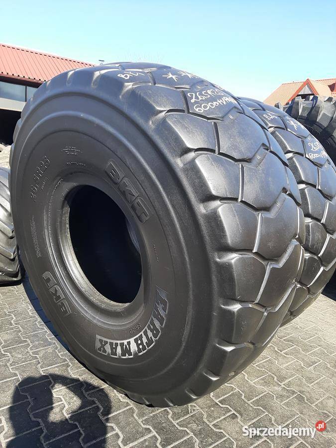 2x Opona używana przemysłowa 265R25 BKT EARTH Zaścianki