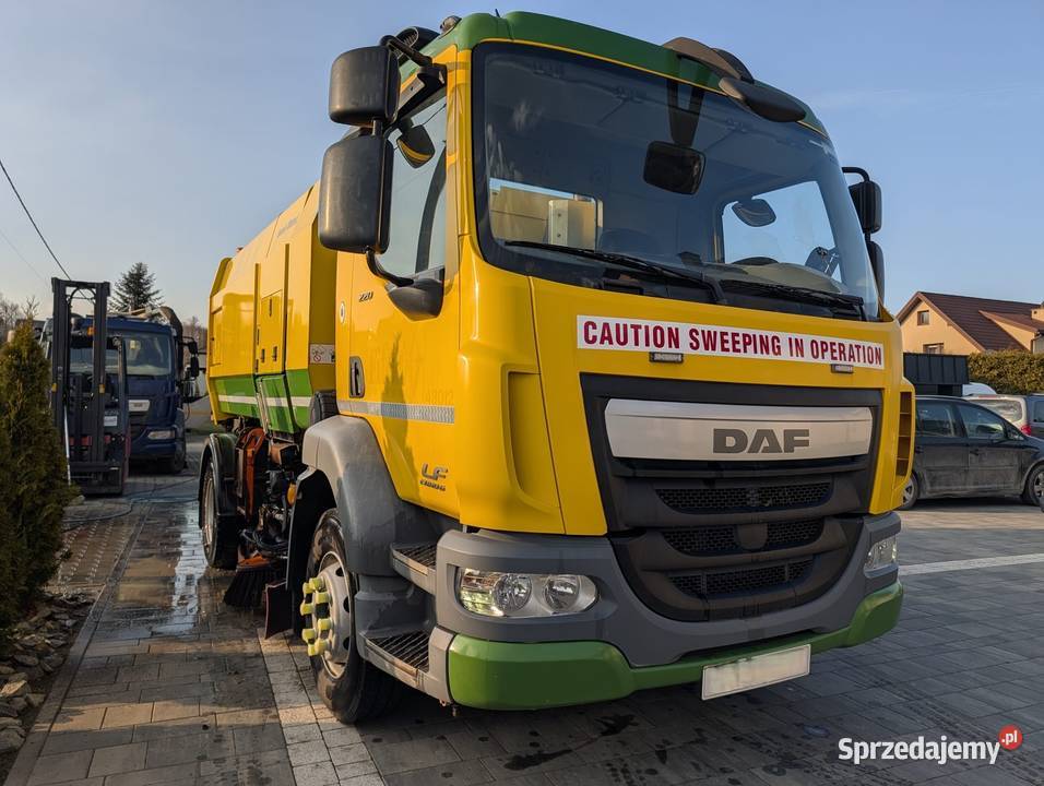 Zamiatarka uliczna DAF LF 55 220 SCARAB MISTRAL Napęd 2 lub więcej osi Ropczyce