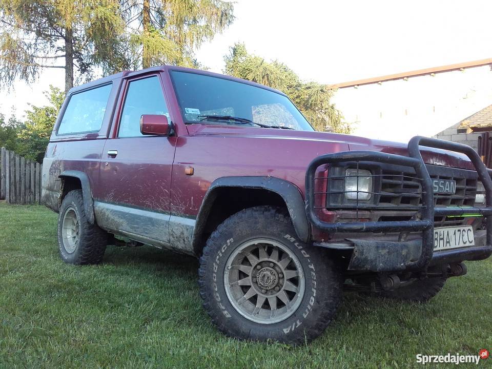 Nissan Patrol K160 wiśniowy Hajnówka