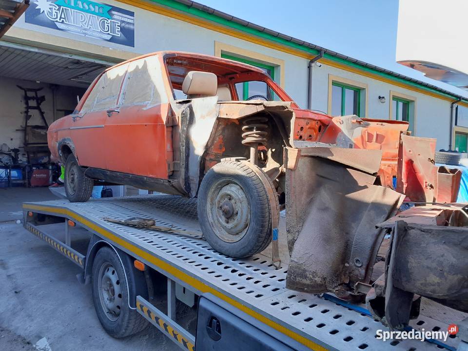 Audi 100 C1 karoseria z dokumentami Kielce