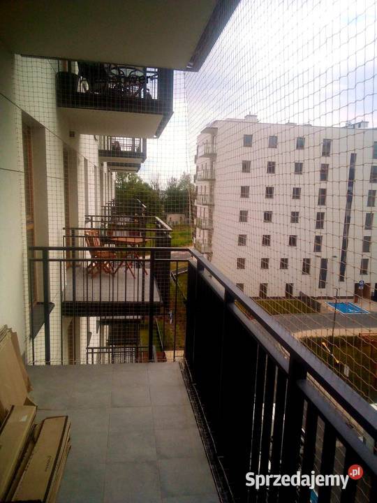 Siatki zabezpieczające kotów na balkon Montaż Warszawa usługa dla zwierząt