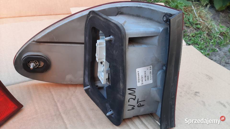 lampa tylna prawa lewa Mercedes w211 lift FL osobowe Dębno