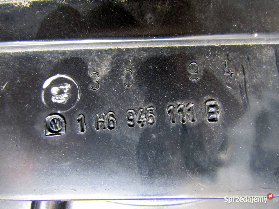 LAMPA TYLNA LEWAPRAWA VOLKSWAGEN GOLF III HB