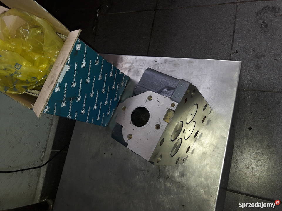 Głowica Mercedes V8 OM502LA Claas 5410103621 śląskie