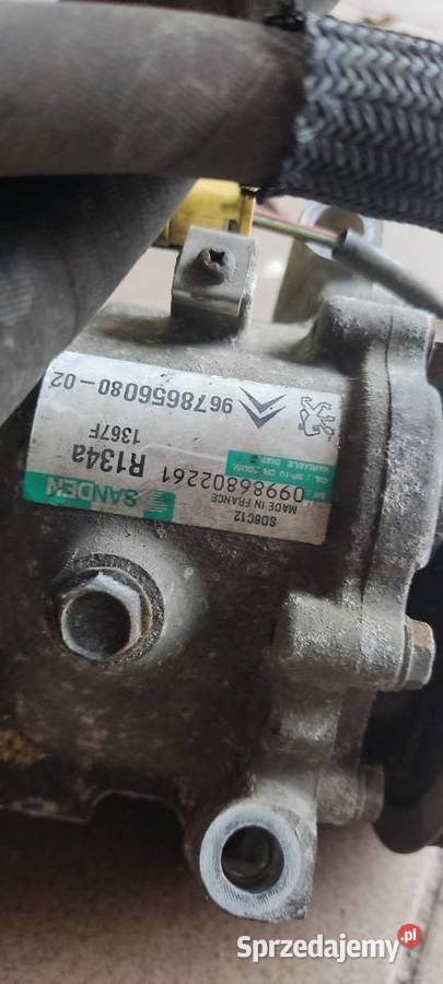 Sprężarka klimatyzacji rurki Rok produkcji 2014 sprzedam