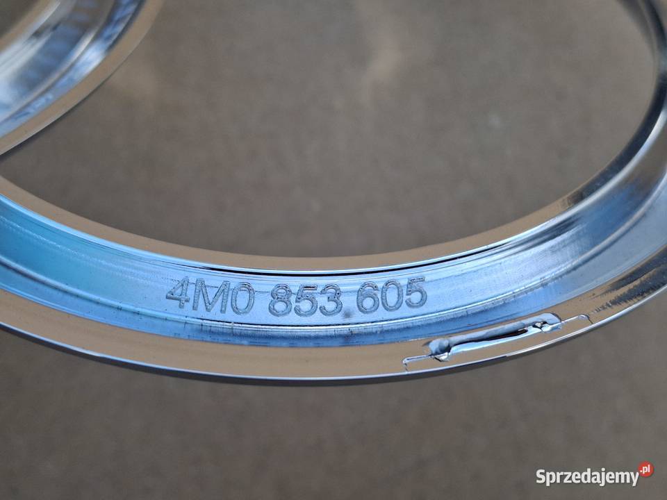AUDI Q7 4M EMBLEMAT ZNACZEK GRILLA ATRAPY CHROM
