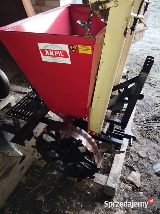 Sadzarka do ziemniaków Akpil