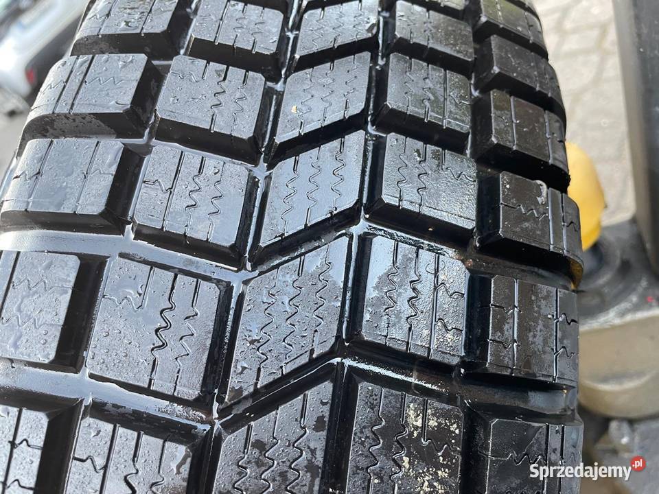 Koło zapasowe do Land Rover Zaścianki