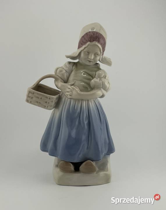 Antyczna Porcelanowa Figurka Dziewczynka z małopolskie Kraków