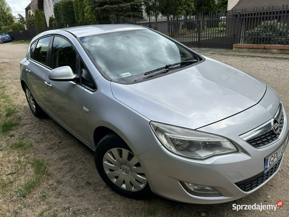 Opel Astra Polski salon mocny silnik tempomat Wejherowo