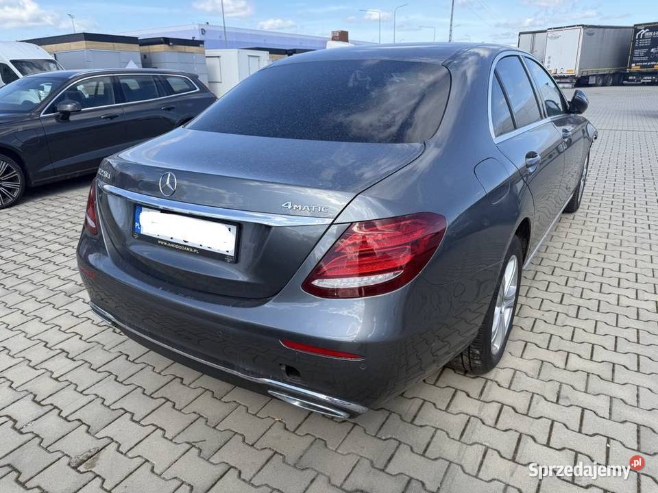 MERCEDES BENZ E 220 D 4MATIC 2018r