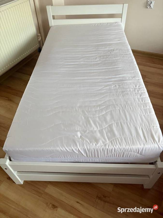Łóżko 180x90 drewniane używane z materacem Bytom sprzedam