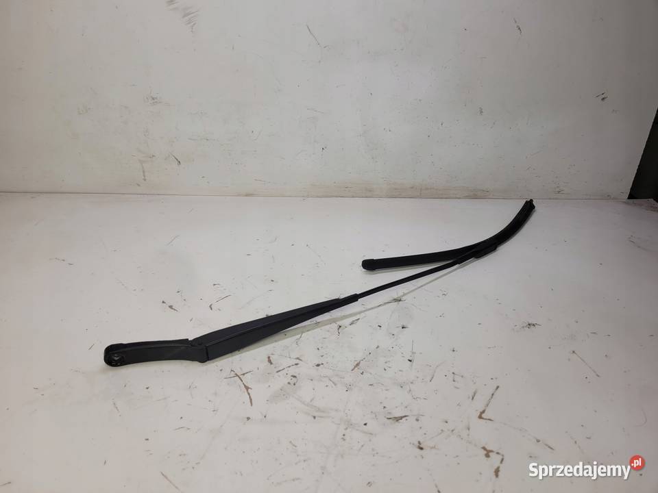 RAMIĘ WYCIERACZKI PRAWE AUDI Q5 8R 8R1955408B osobowe Przystajń