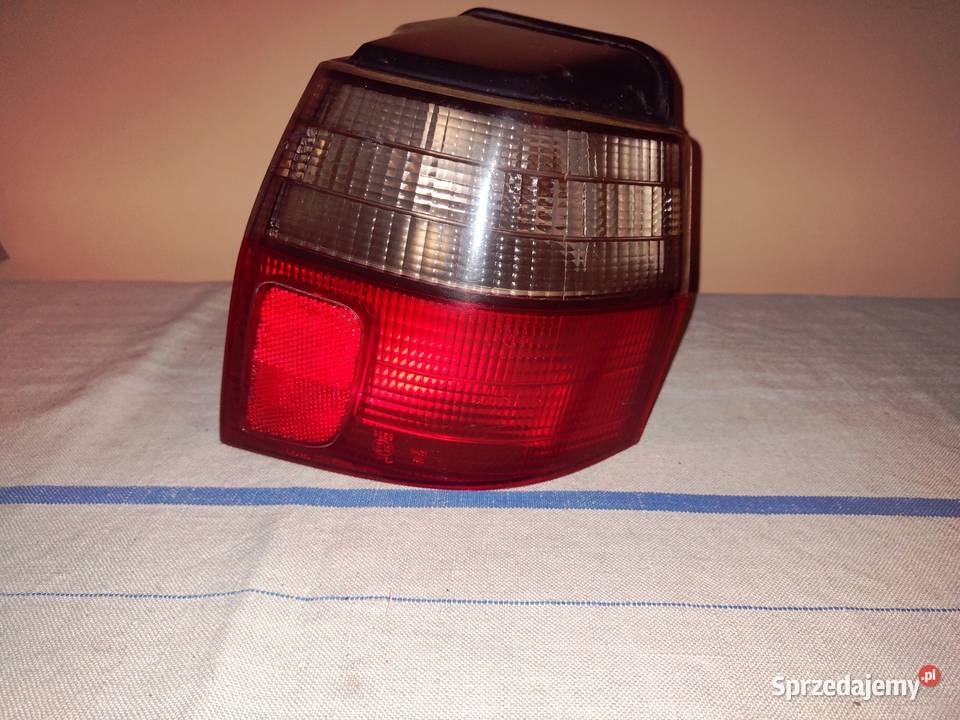 Sprzedam lampa tylna Mitsu Galant kombi 2000 Wrocław
