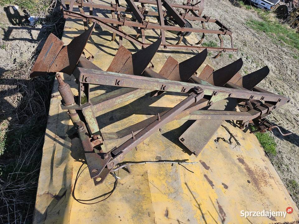 Kombajn case 953 Plug podorywkowy 7 5 kultywator Pleszew