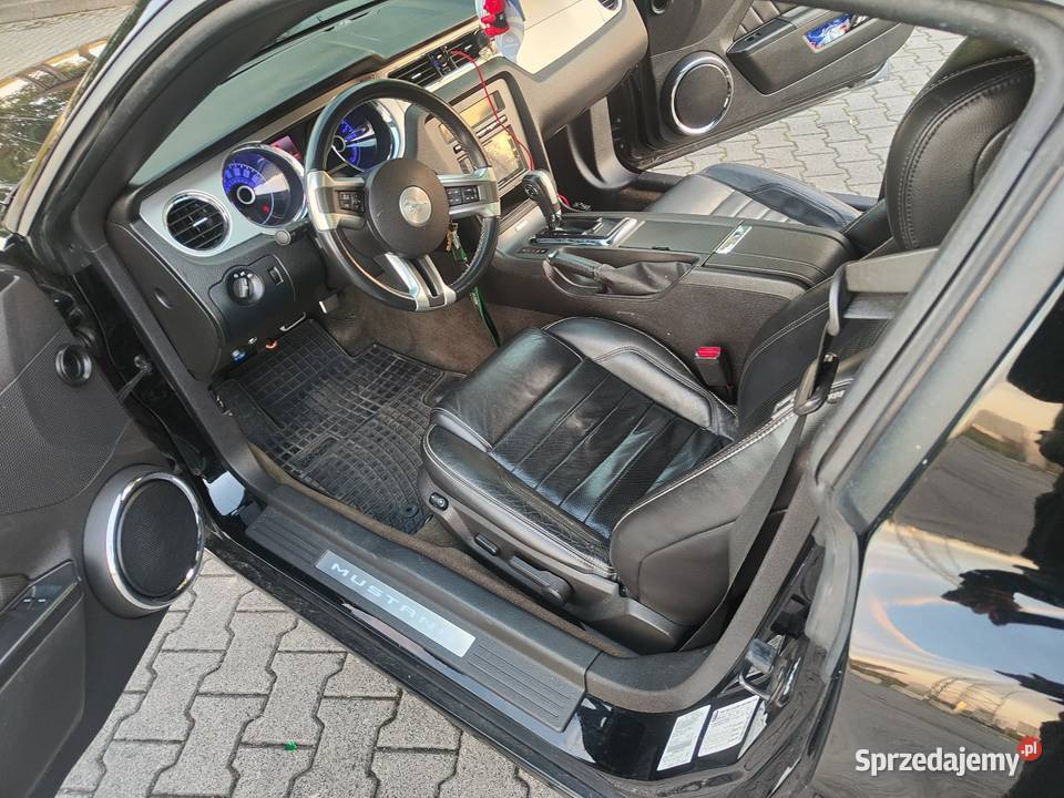 Sprzedam FORDA MUSTANGA wielofunkcyjna kierownica Mustang Leszno