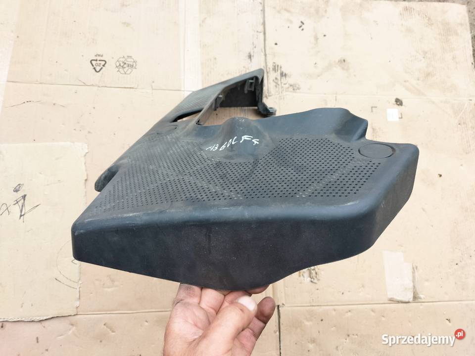 AUDI A3 8L A38L 16 06A119518 POKRYWA OSŁONA Kamień-Kolonia