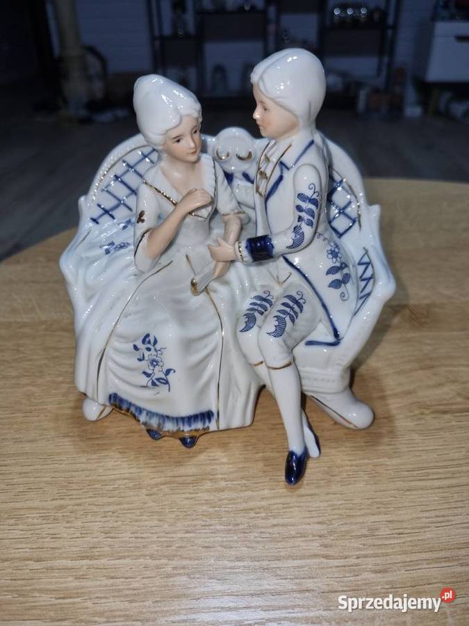 Figurka Z Porcelany Para Dworska wielkopolskie Wola Podłężna sprzedam