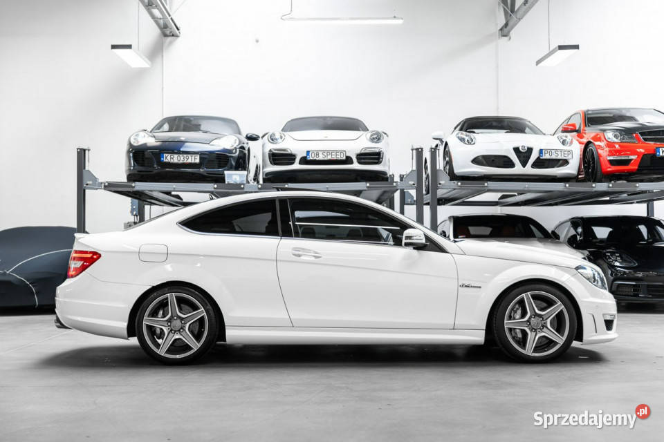 Mercedes C 63 AMG Bezwypadkowy Przebieg 7600 automatyczna Samochody osobowe Węgrzce
