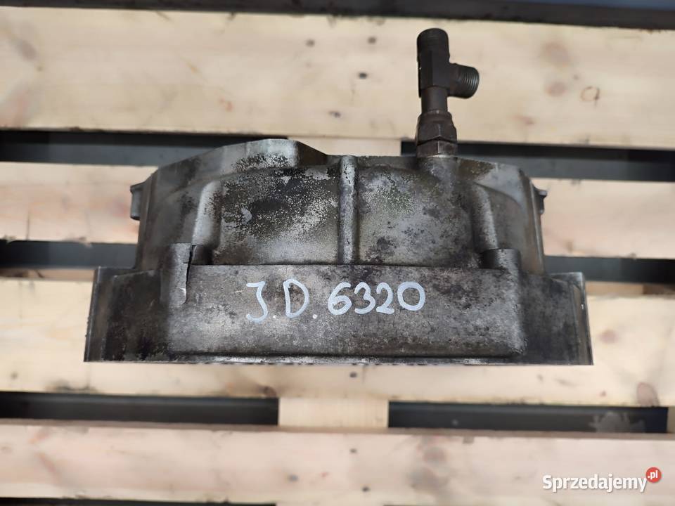 Pokrywa karter skrzyni biegów R184046 JOHN DEERE